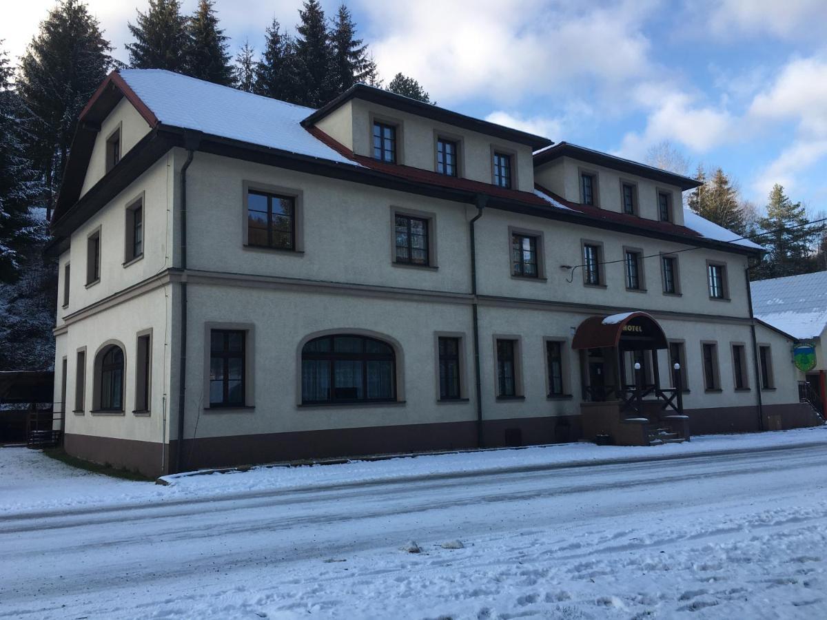 Hotel Salajka Horní Lomná Eksteriør bilde